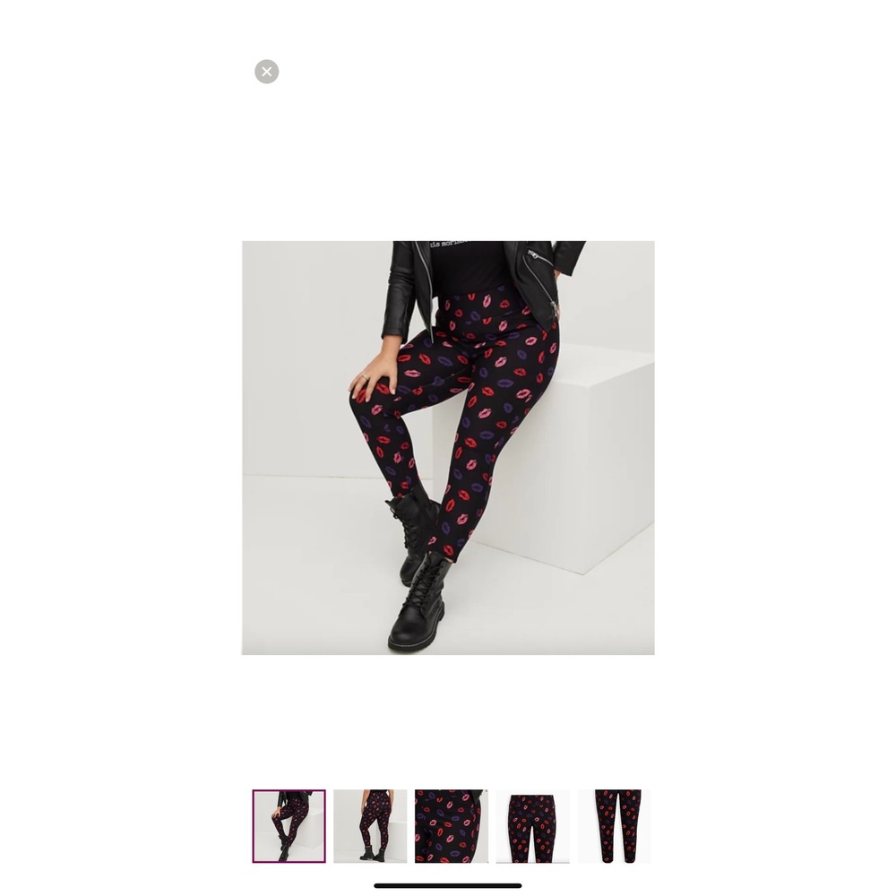 Torrid Plus Size 2R Pixie Pants Black Red‎ Pink Lip Print High Waist Stretch